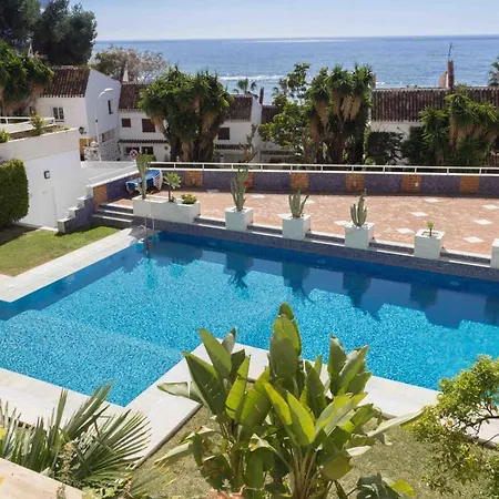 Puerta De アパート