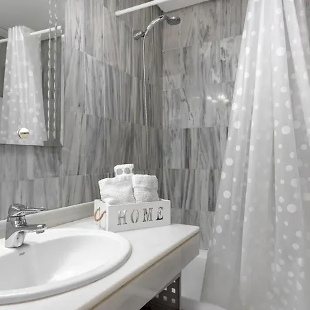 Puerta De アパート