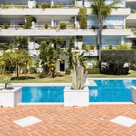Puerta De Marbella