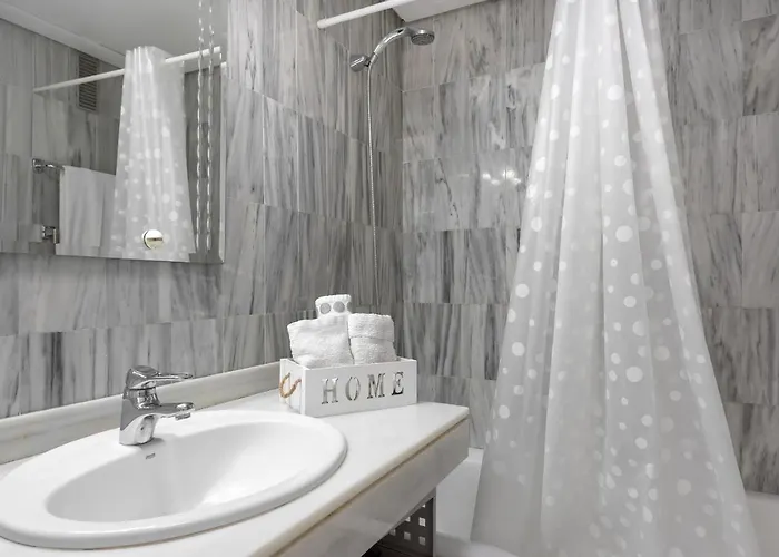 Puerta De アパート